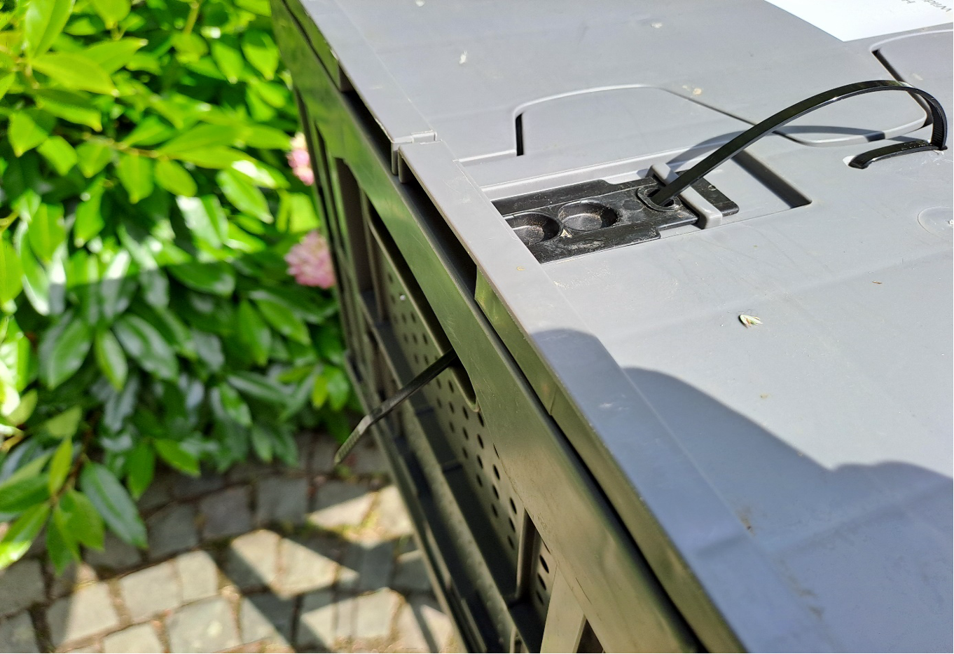 Sicherheitsverschlüsse bei der Rehkitzbox